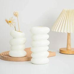 Nordic Plastic Flower Vase: Hydroponic Pot Decoration for Home, Desk, Decorative Vases for Flowers - Maison Floreros