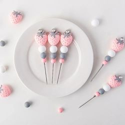 Strawberry Icing Biscuit & Fondant Decorating Tools for Cake Artistry