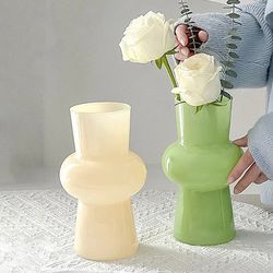 Modern Glass Flower Vase: Hydroponics Plant Bottle for Chic Home DEcor - Desktop Ornament