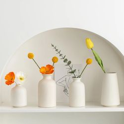White Mini Ceramics Vase: Nordic Creative Flower Vase for Home Living Room, Table Decor, Wedding Party Decoration