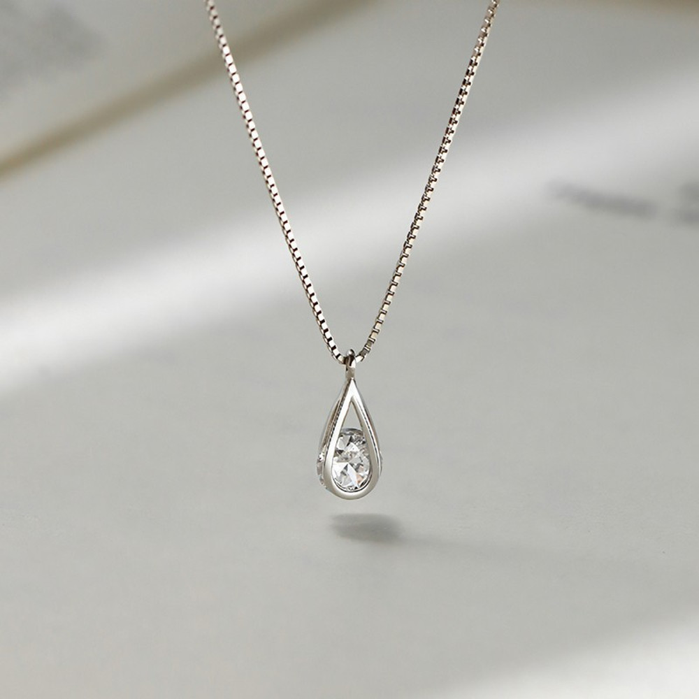 Minimalist Water Droplet Necklace For Women, Sterling Silver Zircon Jewelry, Shimmering Geometric Collarbone Chain