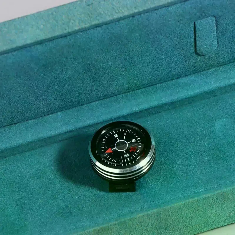 Mini Clip-On Survival Compass for Watch Strap Portable Mini Compass Keychain for Hiking & Camping