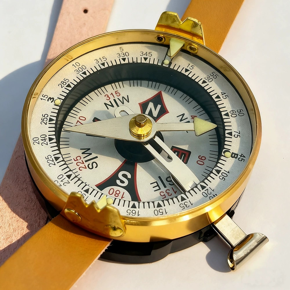 Luminous Vintage Hiking Compass Portable Survival Navigation Tool 2