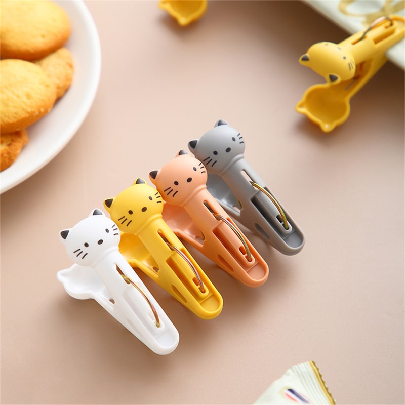 Cute Cat Beach Towel Clips Windproof Clothespins For Laundry And Travel 3