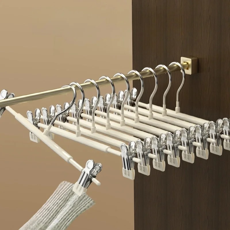 Non Slip Drying Hangers Thick Seamless Plastic Clothes Hangers For Home And Dorm 3