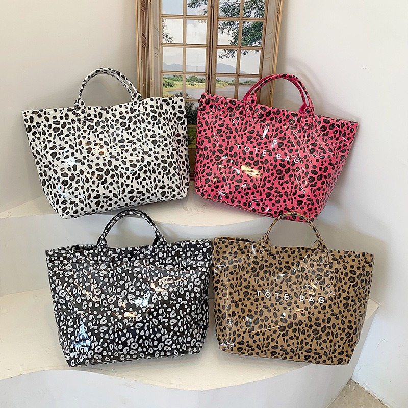 Leopard Print Tote Bag Large Capacity Designer Handbag For Women Stylish Everyday Carry 0