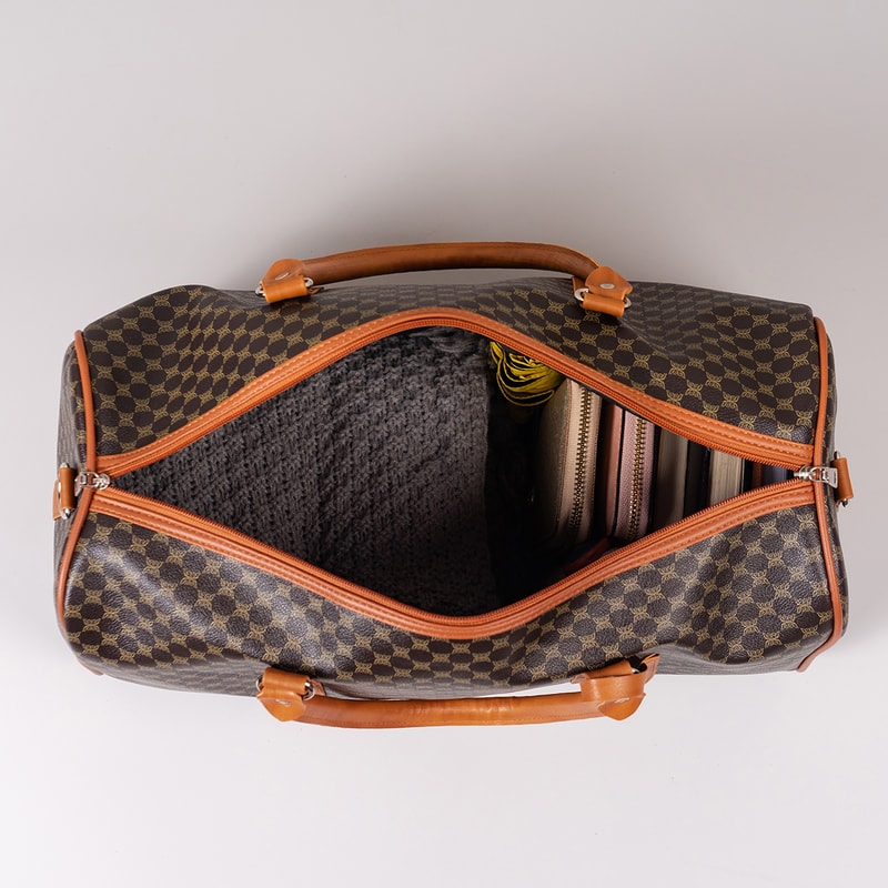 Large Capacity Travel Garment Bag Stylish Duffel Luggage Organizer With Shoulder Strap 2