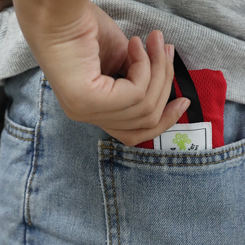 Ultra Lightweight Waterproof Picnic Mat Foldable Pocket Beach Blanket 4