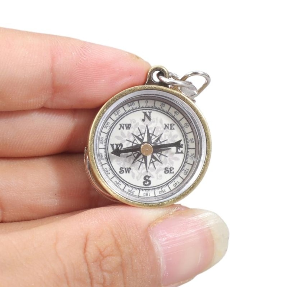 Mini Portable Compass Keychain Retro Survival Hiking Navigation Tool