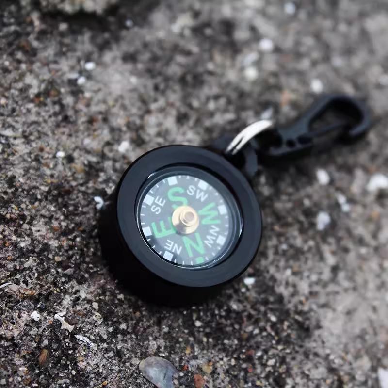 Mini Portable Compass Keychain Aluminum Alloy Hiking Survival Navigation Tool 9