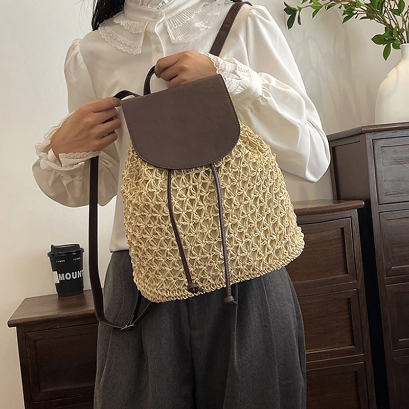 Elegant Straw Backpack For Women Woven Summer Shoulder Bag With PU Leather Accents 4