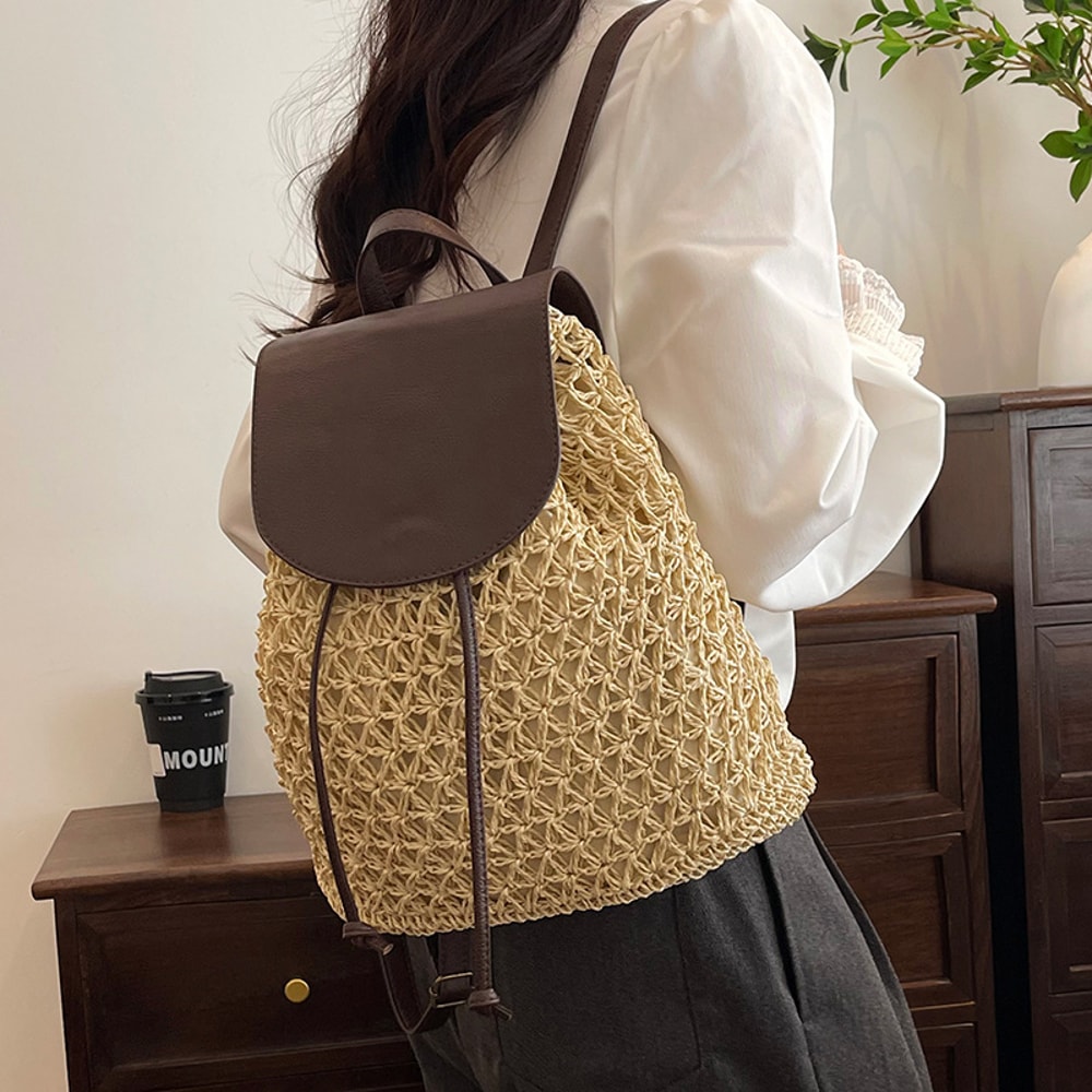 Elegant Straw Backpack For Women Woven Summer Shoulder Bag With PU Leather Accents 0
