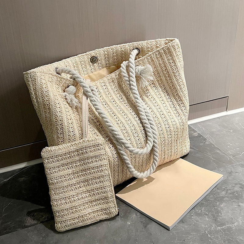 Large Capacity Straw Tote Bag Handmade Woven Summer Beach Bag For Women 1