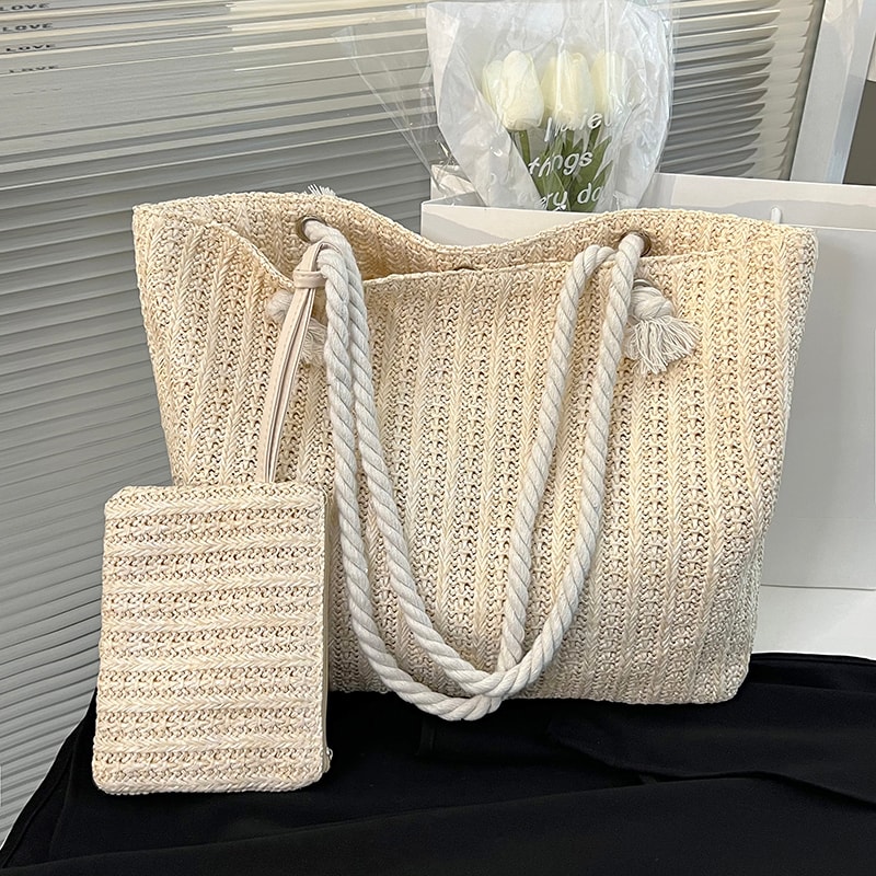 Large Capacity Straw Tote Bag Handmade Woven Summer Beach Bag For Women 0