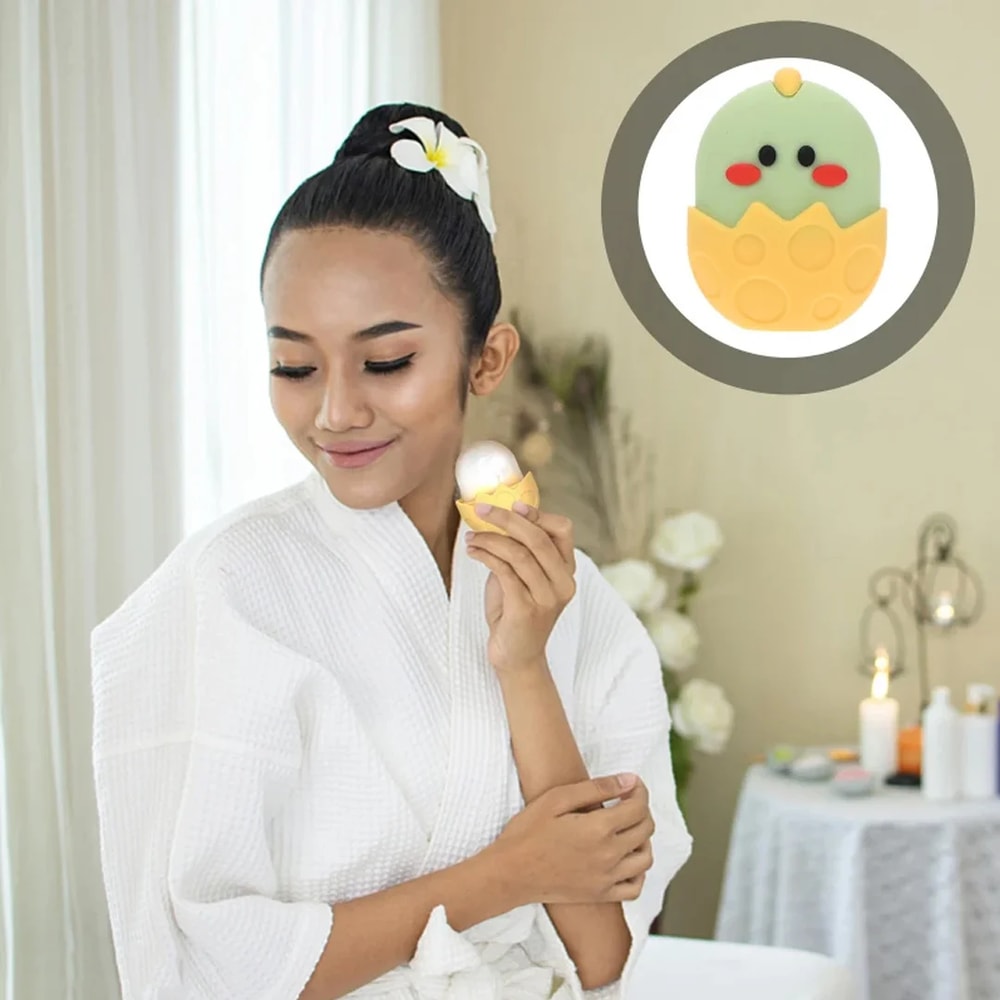 Ice Face Roller Silicone Mold For Puffiness Relief And Pore Tightening Skincare Tool 4