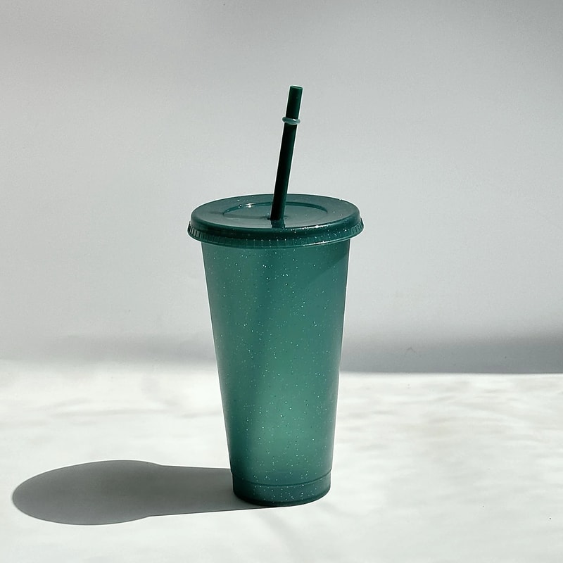 Reusable Glitter Party Cups With Lids And Straws For Summer Drinks And Events 11