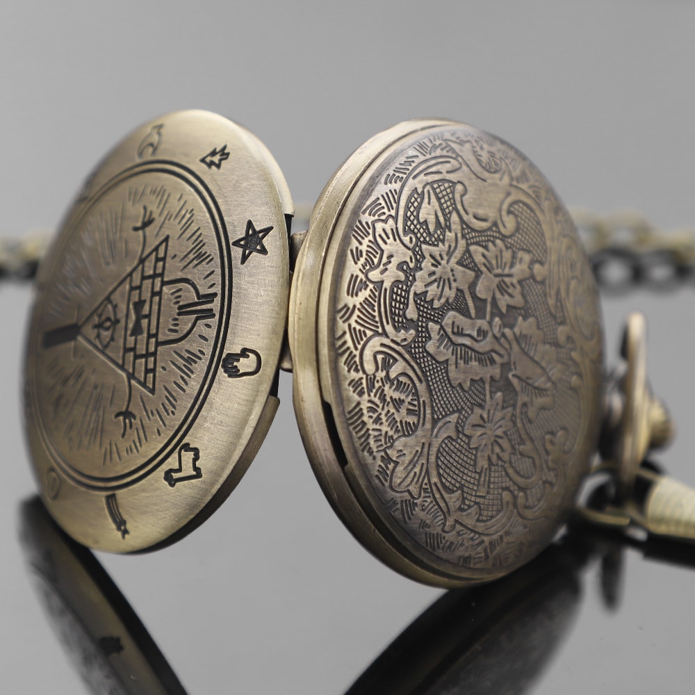 Vintage Compass Pocket Watch Necklace Brass Pyramid Eye Navigation Pendant 5