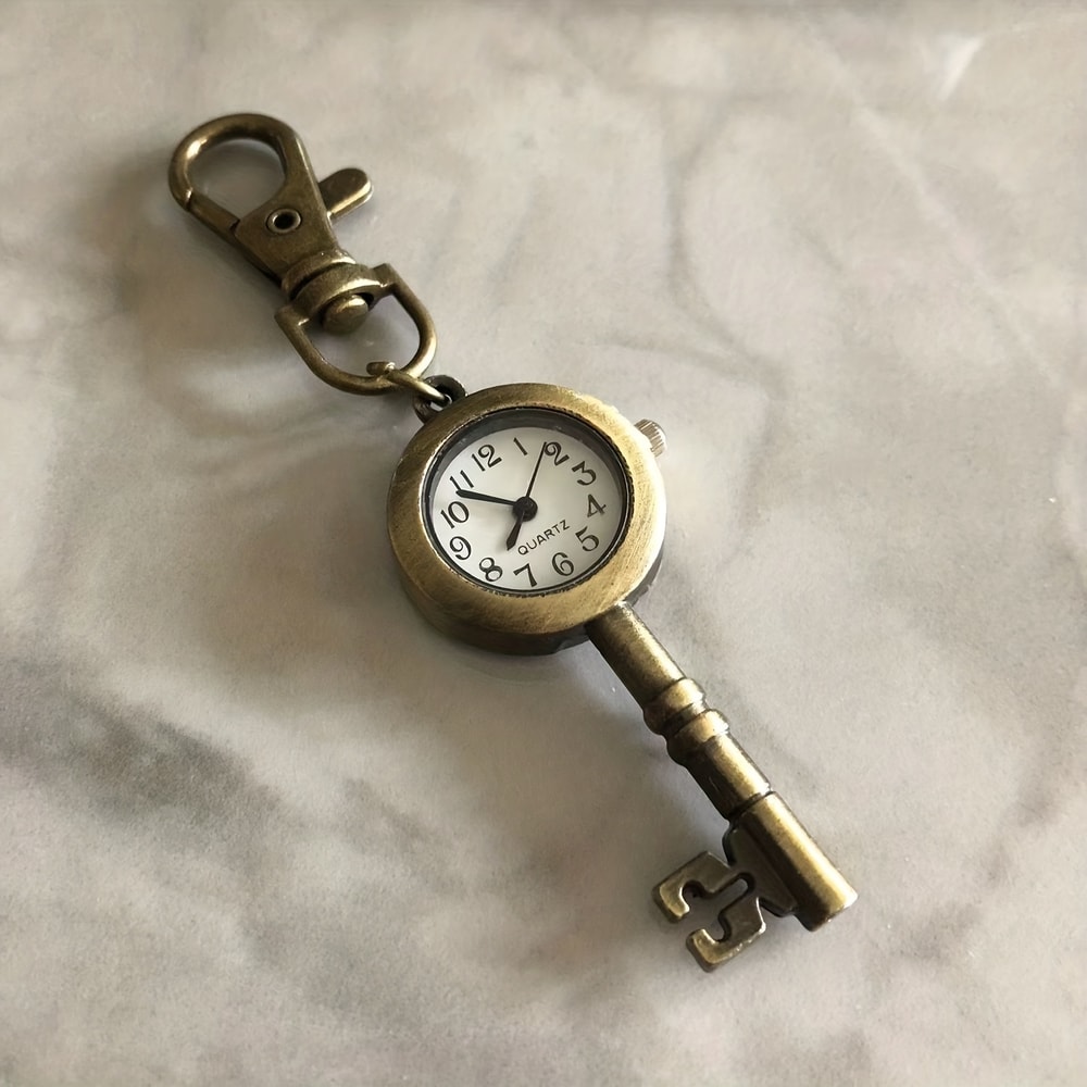 Vintage Keychain Pocket Watch Bronze Dream Key Quartz Mini Watch 0