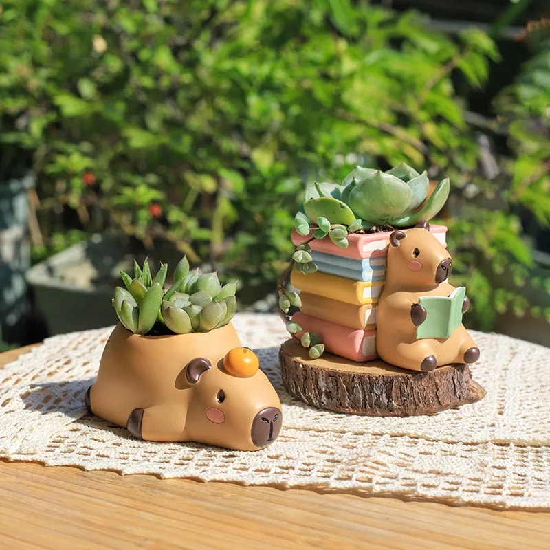 Capybara Succulent Planter Mini Resin Animal Flower Pot For Desk Decor 1