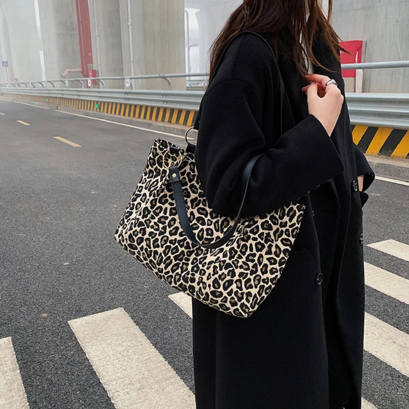 Leopard Print Canvas Tote Bag Large Capacity Shoulder Handbag For Travel And Shopping 2