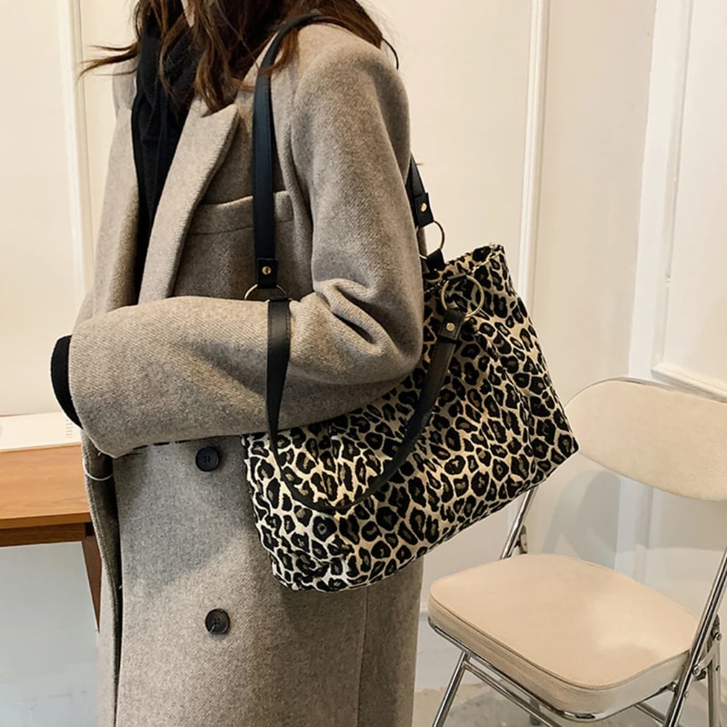 Leopard Print Canvas Tote Bag Large Capacity Shoulder Handbag For Travel And Shopping 3