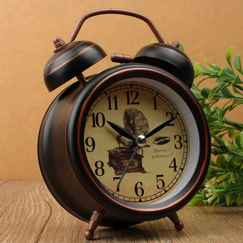 Vintage Silent Metal Alarm Clock with Night Light Retro Bedside Clock for Bedroom Decor