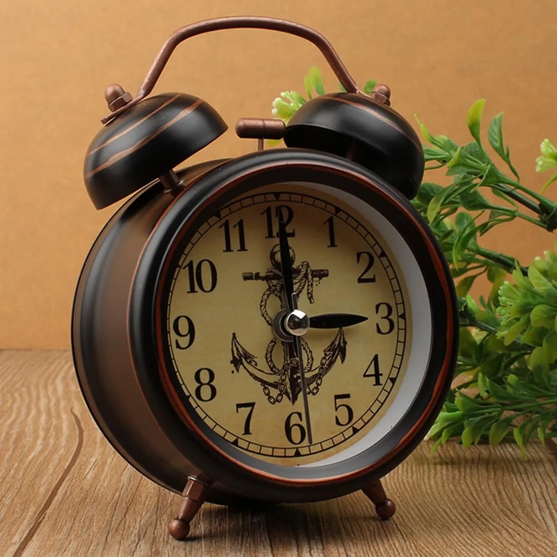 Vintage Silent Metal Alarm Clock with Night Light Retro Bedside Clock for Bedroom Decor