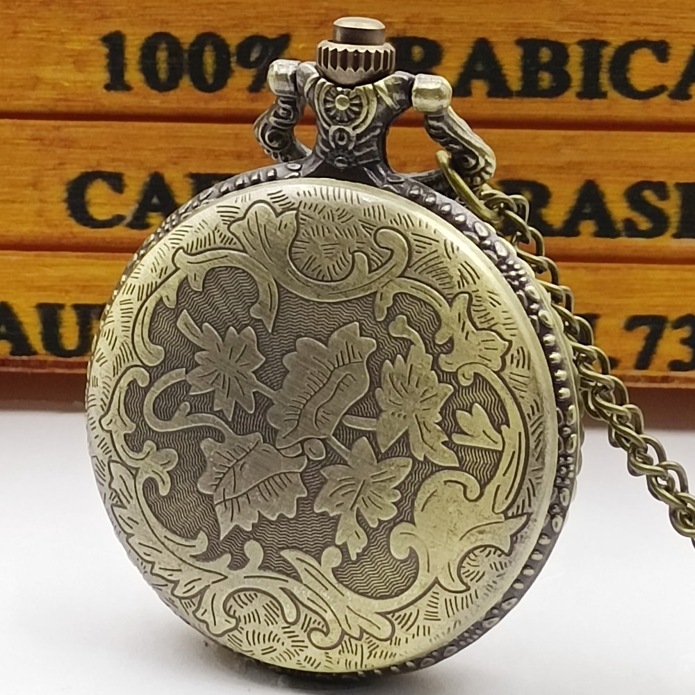 Vintage Pocket Watch Necklace With Star Moon Engraving Quartz Pendant 1