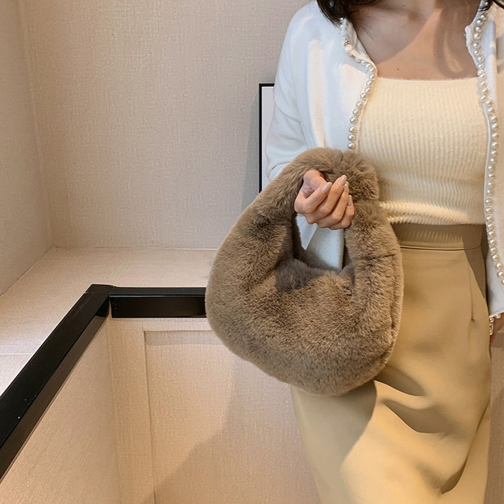 Plush Faux Fur Dumpling Hobo Bag Soft faux fur handbag for Everyday Chic Style