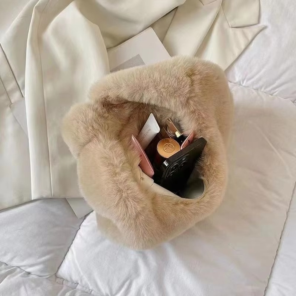 Plush Faux Fur Dumpling Hobo Bag Soft faux fur handbag for Everyday Chic Style