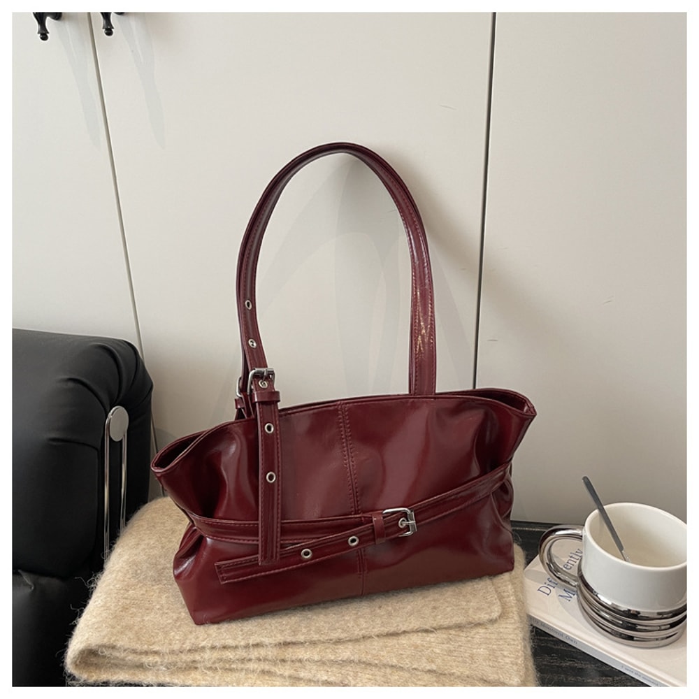 Large Capacity Tote Bag for Women Vintage Shoulder Commuter Handbag