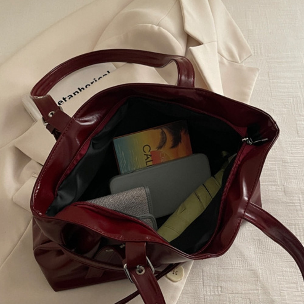 Large Capacity Tote Bag for Women Vintage Shoulder Commuter Handbag