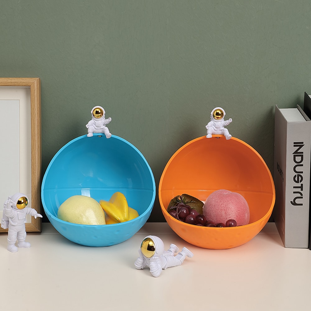 Astronaut Keychain Storage Box Moon Organizer For Desk Decor 1