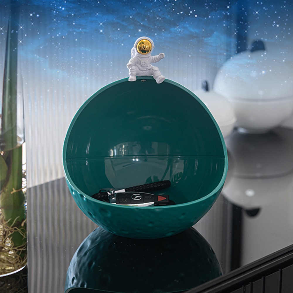 Astronaut Keychain Storage Box Moon Organizer For Desk Decor 4