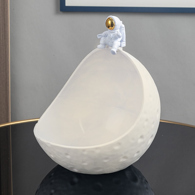 Astronaut Keychain Storage Box Moon Organizer For Desk Decor 9