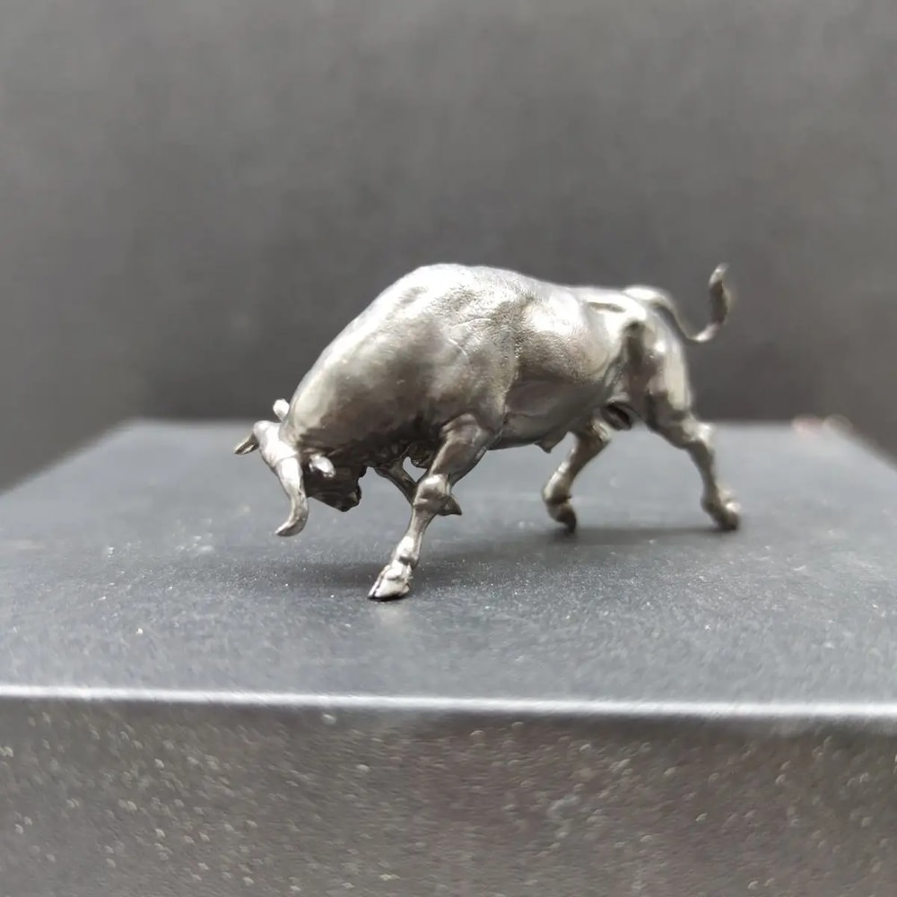Pure Copper Lucky Bull Figurine Mini Wall Street Bull Statue Decor for Wealth & Success