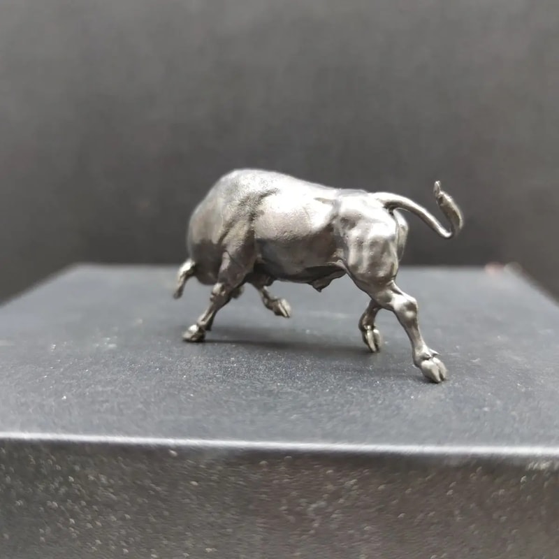 Pure Copper Lucky Bull Figurine Mini Wall Street Bull Statue Decor for Wealth & Success
