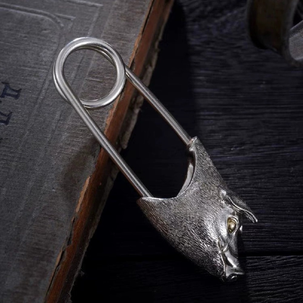 Vintage Pig Head Keychain Punk Animal Pendant For Bags And Keys 3