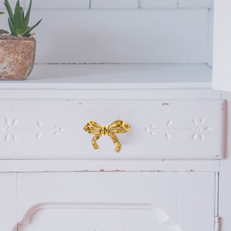 Elegant Brass Butterfly Cabinet Knobs Decorative Drawer Pulls For Dresser Wardrobe Cupboards 2