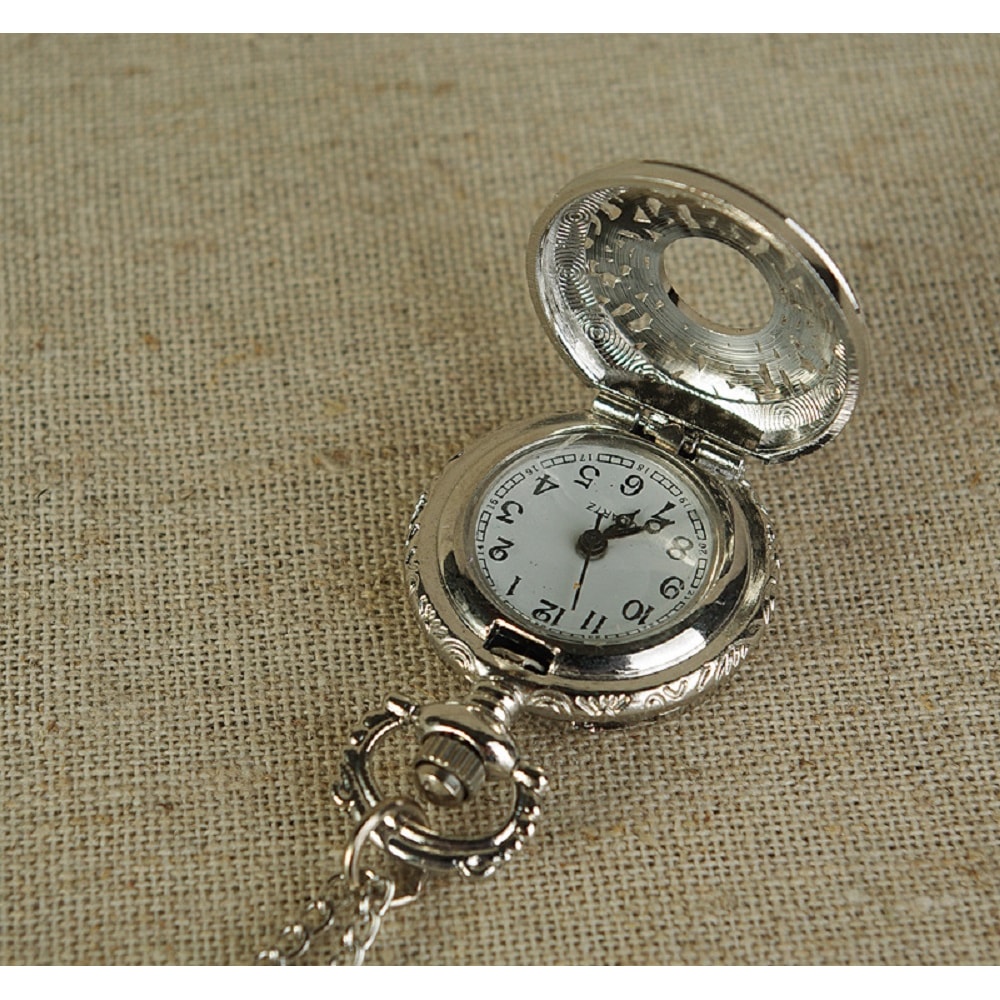 Vintage Floral Pocket Watch Necklace for Women Quartz Pendant Timepiece