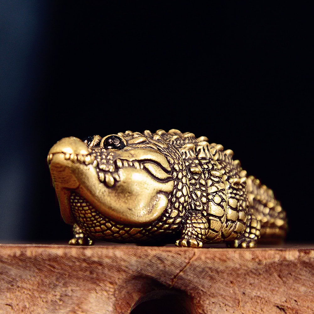Vintage Brass Alligator Figurine Lucky Desk Ornament Animal Statue Decor 0