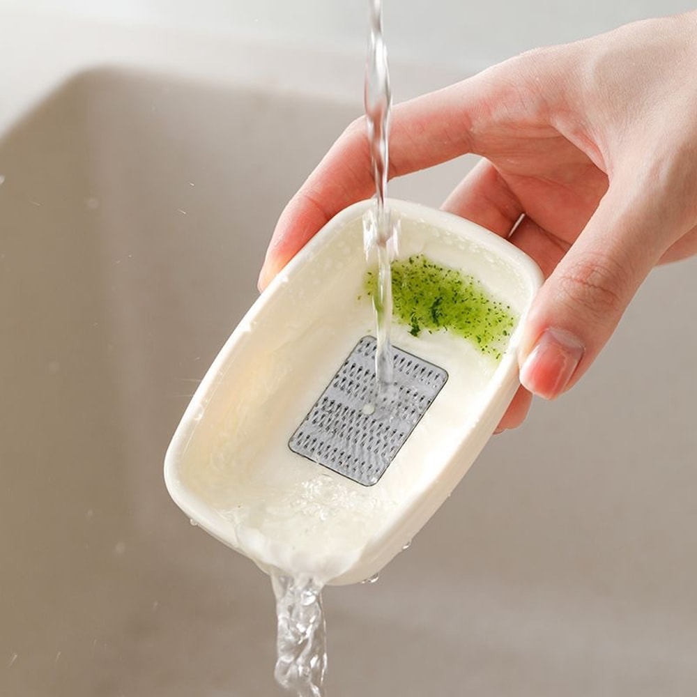 Manual Garlic Ginger Crusher Multi Function Vegetable Grater and Fruit Presser Tool