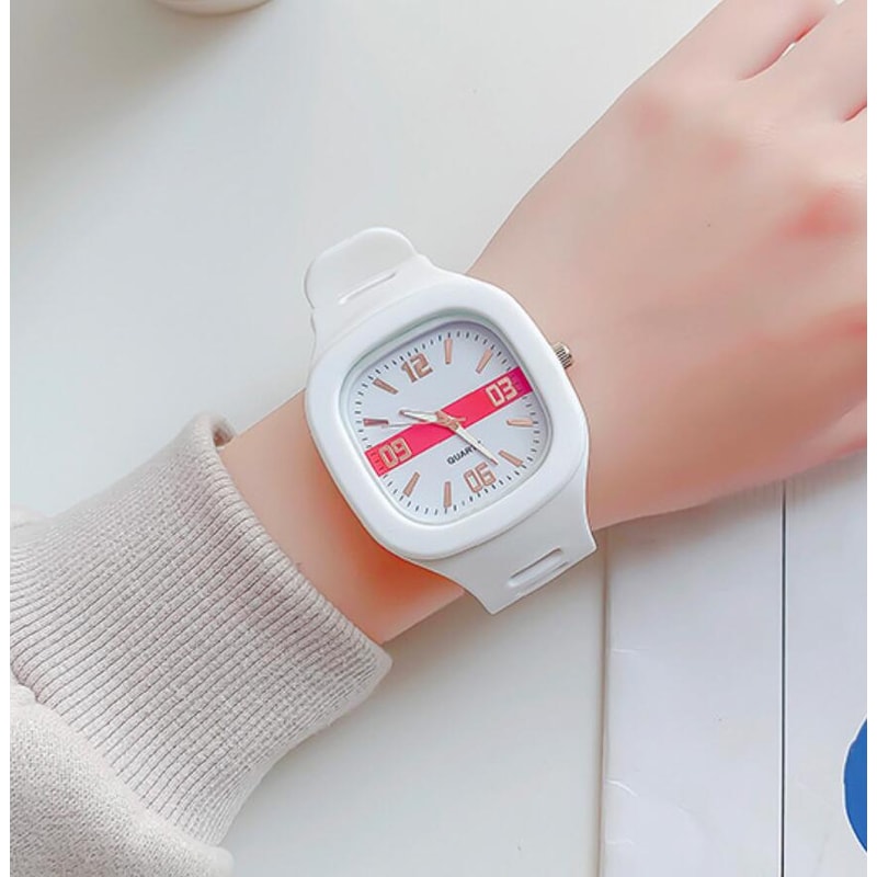 Elegant Big Square Womens Quartz Watch With Silicone Strap Waterproof Casual Wristwatch 3