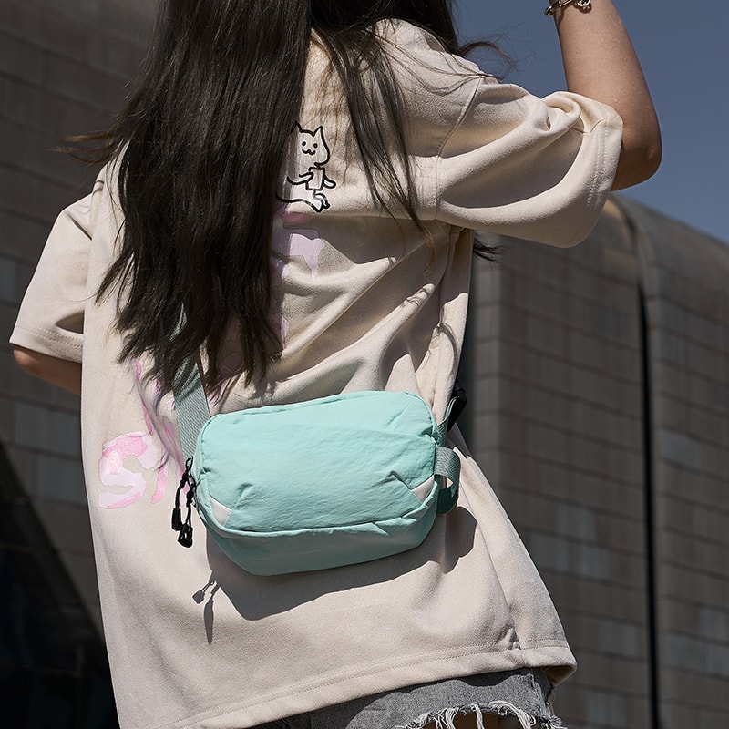 Womens Crossbody Phone Bag Mini Travel Purse Lightweight Running Chest Bag 4