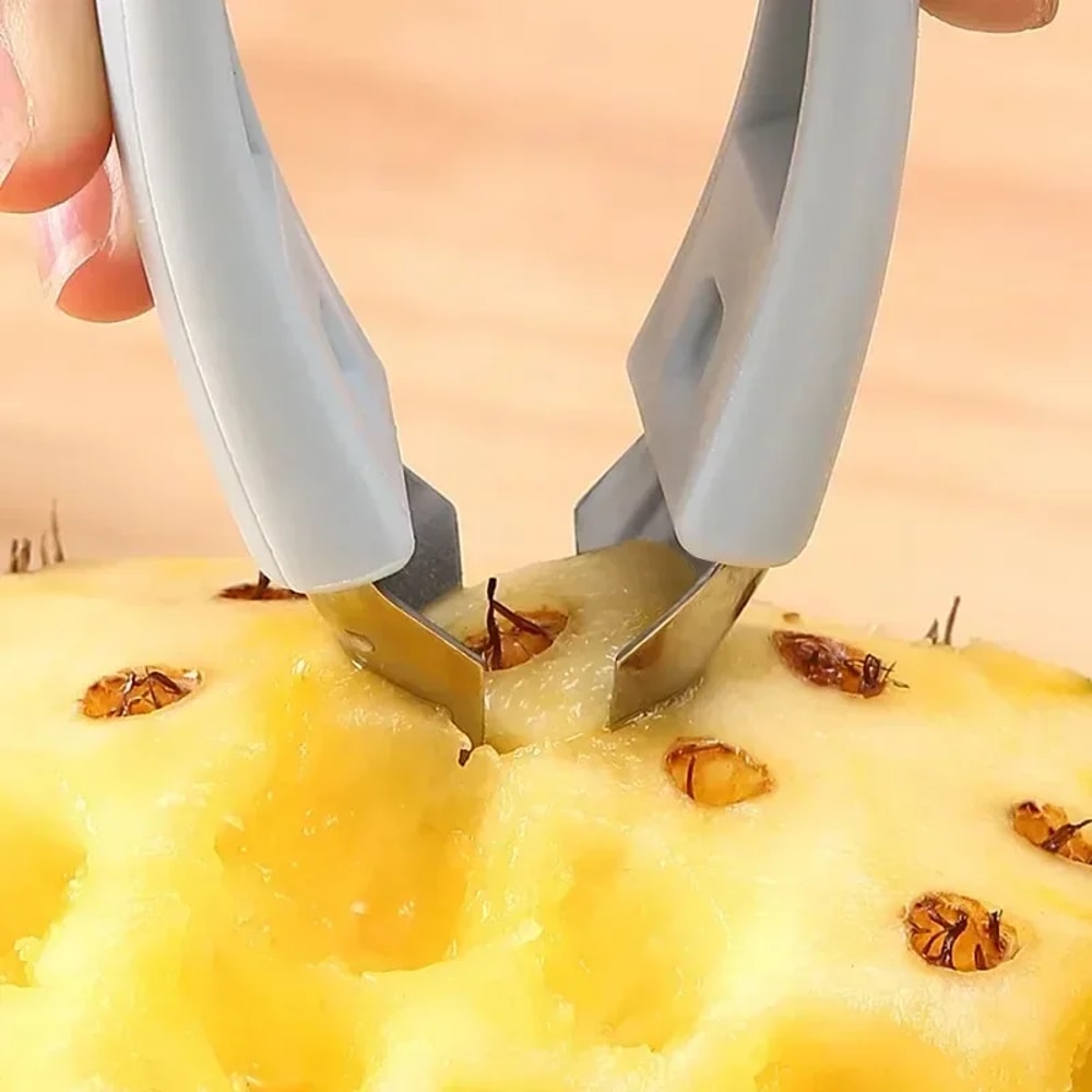 Stainless Steel Pineapple Corer Fruit Huller Kitchen Gadget 2