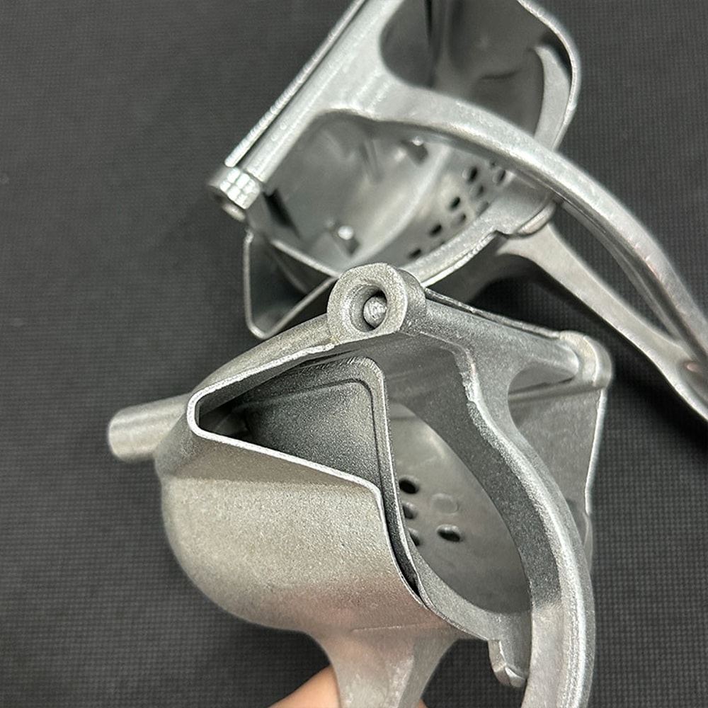 Premium Manual Citrus Juicer Aluminum Alloy Lemon Squeezer For Lemons Limes Oranges 4