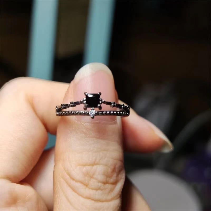 Love and Deepspace Sylus Black Zircon Ring – Elegant Silver Anime Couple Ring