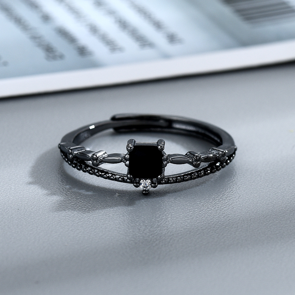 Love and Deepspace Sylus Black Zircon Ring – Elegant Silver Anime Couple Ring