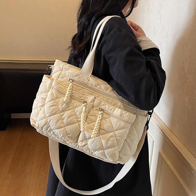 Luxe Quilted Crossbody Bag for Women Large Capacity Everyday Shoulder Purse