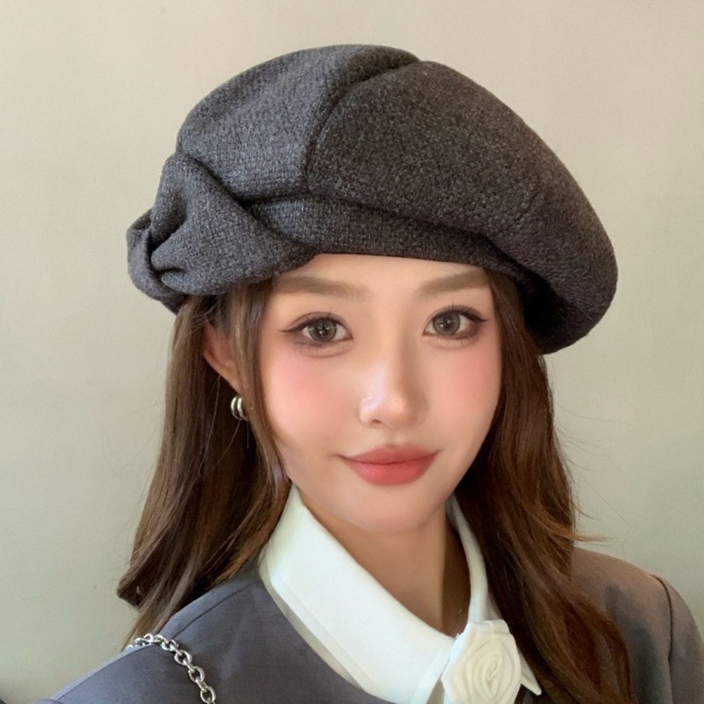 Elegant Japanese Beret Hat for Women Soft Fit Retro Bow Cap